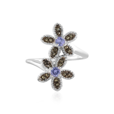 Anello in argento con Tanzanite