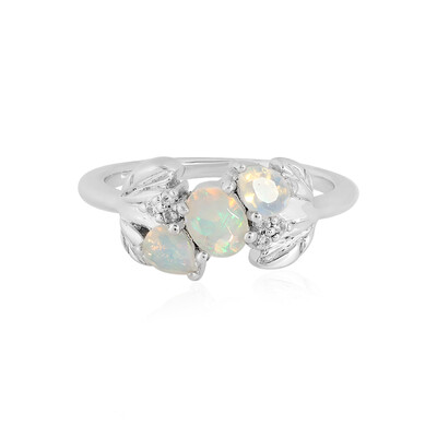 Anello in argento con Opale di Welo