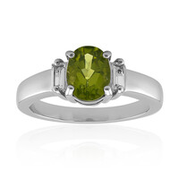 Anello in argento con Peridoto della Birmania
