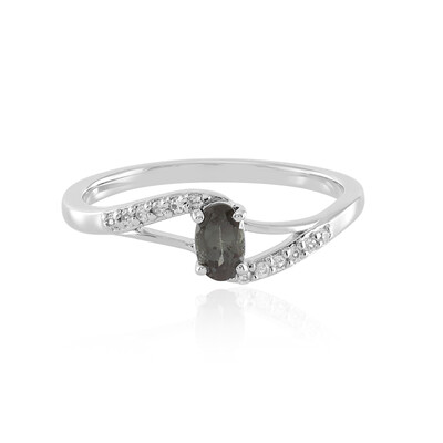 Anello in argento con Granato Cangiante del Madagascar
