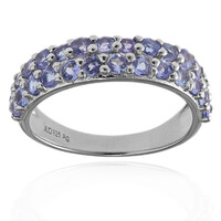 Anello in argento con Tanzanite