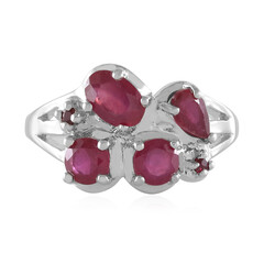 Anello in argento con Rubino del Madagascar