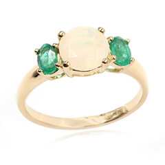 Anello in oro con Opale di Welo