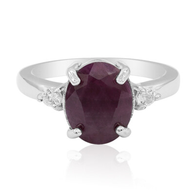 Anello in argento con Rubino