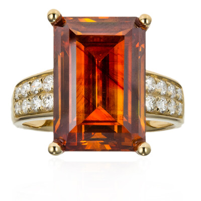 Anello in oro con Sfalerite (AMAYANI)