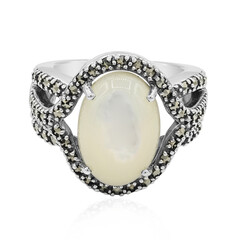 Anello in argento con Madreperla