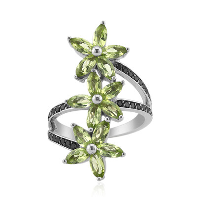 Anello in argento con Peridoto