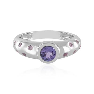 Anello in oro con Tanzanite