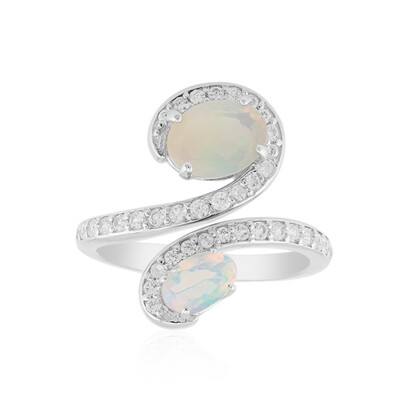 Anello in argento con Opale di Welo