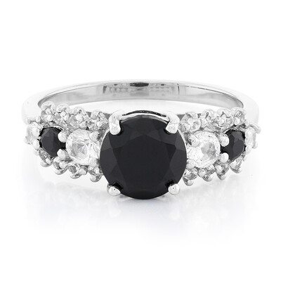 Anello in argento con Spinello Nero