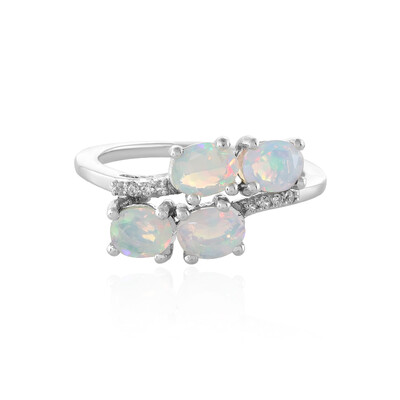 Anello in argento con Opale di Welo
