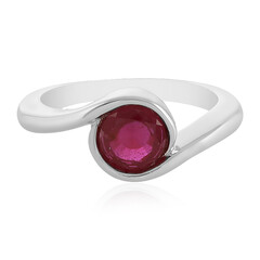 Anello in argento con Rubino del Madagascar