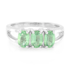 Anello in argento con Cianite Menta