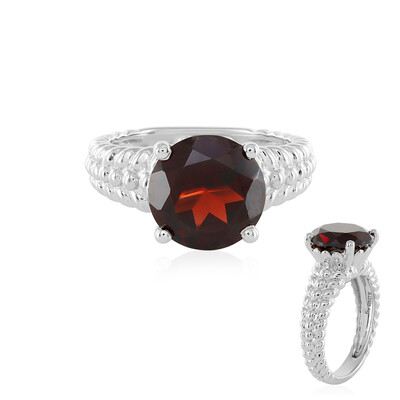 Anello in argento con Granato Mozambico