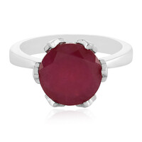 Anello in argento con Rubino del Madagascar
