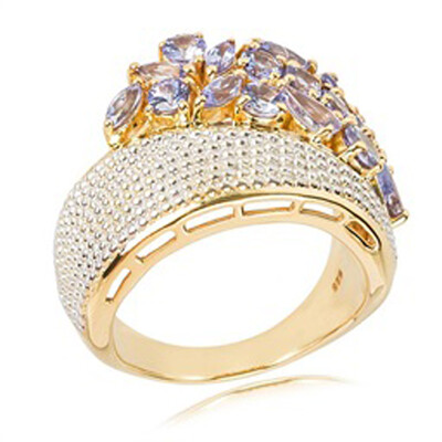 Anello in argento con Tanzanite
