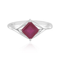 Anello in argento con Rubino del Madagascar