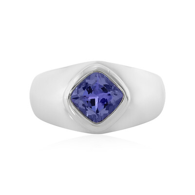 Anello in argento con Tanzanite