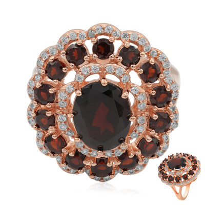 Anello in argento con Granato