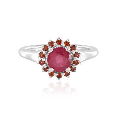 Anello in argento con Rubino del Madagascar