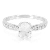 Anello in argento con Petalite