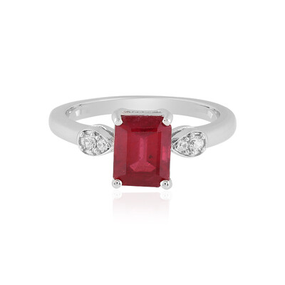 Anello in argento con Rubino Bemainty
