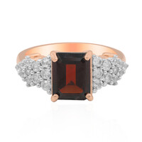 Anello in argento con Granato