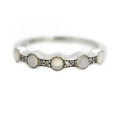 Anello in argento con Opale di Welo