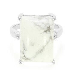 Anello in argento con Howlite