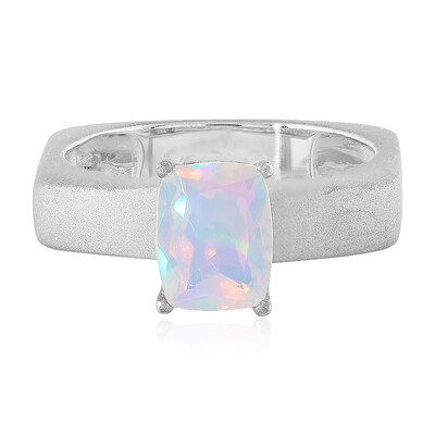 Anello in argento con Opale di Welo