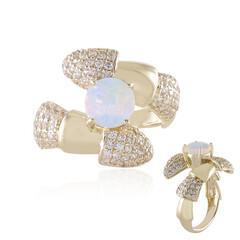 Anello in oro con Opale di Welo (de Melo)