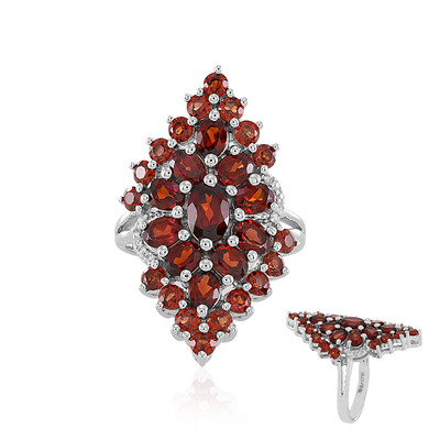 Anello in argento con Granato Mozambico