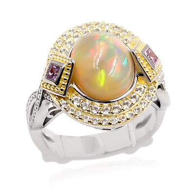 Anello in argento con Opale di Welo (Dallas Prince Designs)