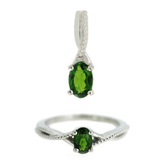 Anello in argento con Diopside Russo