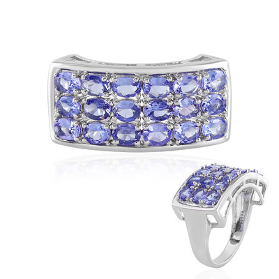 Anello in argento con Tanzanite