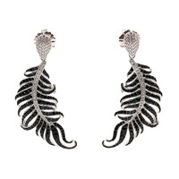 Orecchini in argento con Spinello Nero (Dallas Prince Designs)