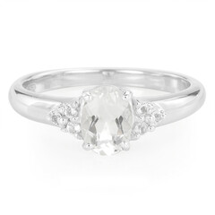 Anello in argento con Petalite