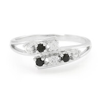 Anello in argento con Spinello Nero e Zaffiro Bianco