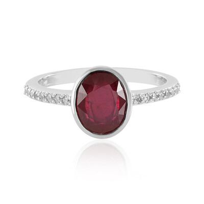 Anello in argento con Rubino del Madagascar