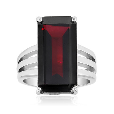 Anello in argento con Granato d’India