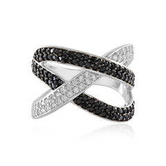 Anello in argento con Spinello Nero