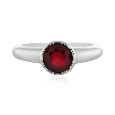 Anello in argento con Rubino del Madagascar