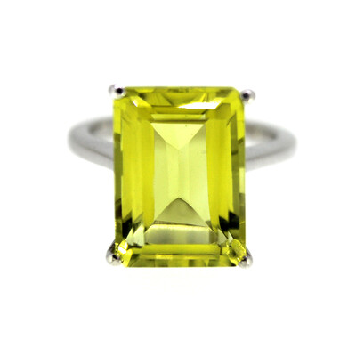 Anello in argento con Quarzo Ouro Verde