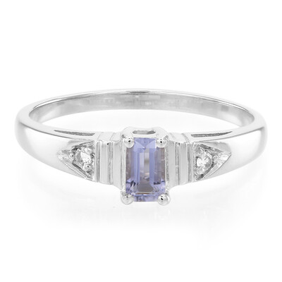 Anello in argento con Iolite del Madagascar