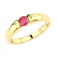 Anello in argento con Rubino