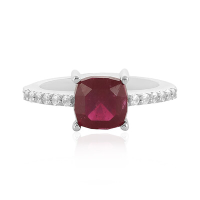 Anello in argento con Rubino del Madagascar