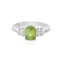 Anello in oro con Sfene