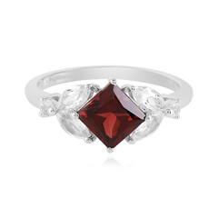 Anello in argento con Granato d’India