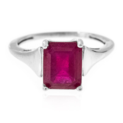 Anello in argento con Rubino del Madagascar