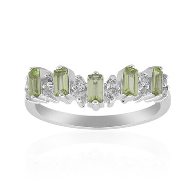 Anello in argento con Peridoto della Birmania